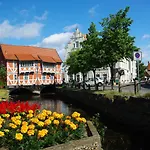 Charmante In Am Hafen